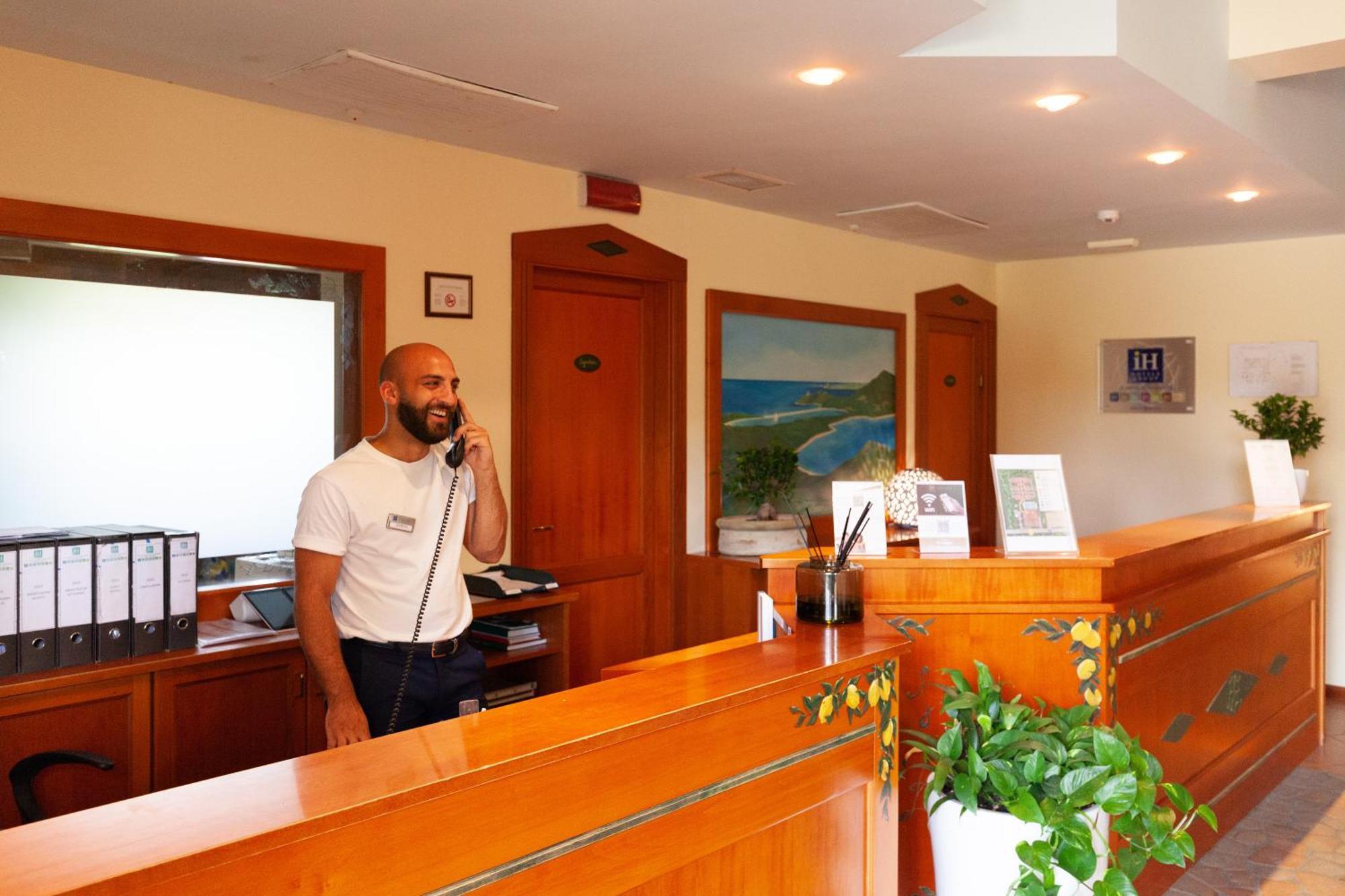 Ih Le Zagare Hotel