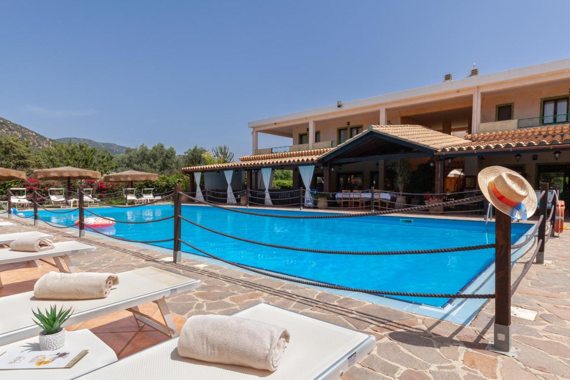 Hotel Ih Le Zagare 4*
